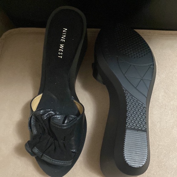 Brand New Black Nine West Wedges - Picture 5 of 6